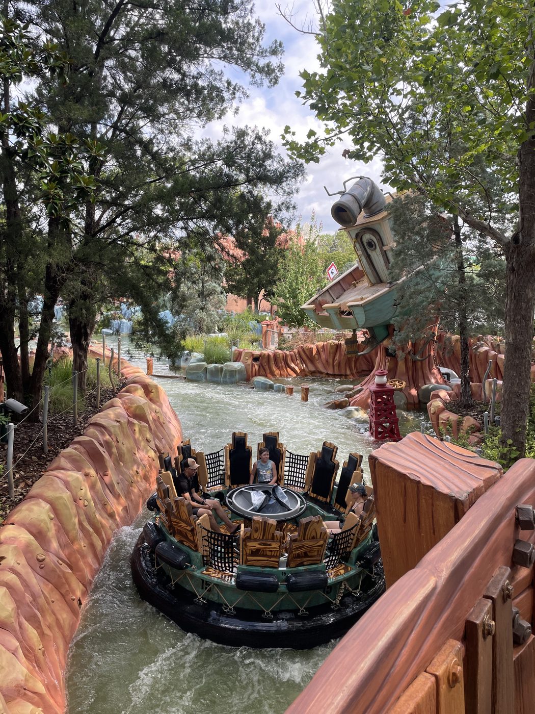 Popeye & Bluto&rsquo;s Bilge-Rat Barges, up close