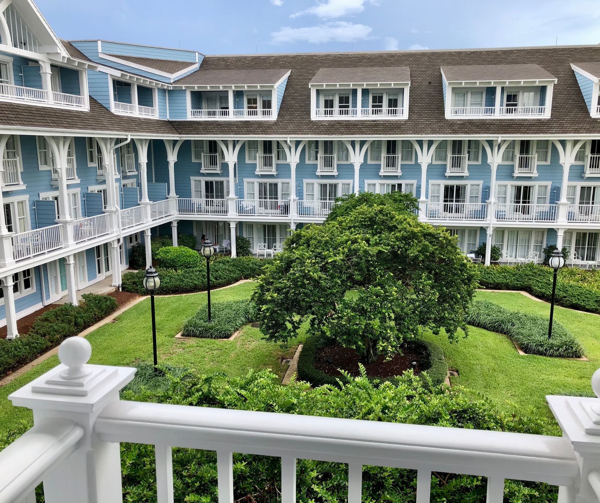The Beach Club's seaside courtyard