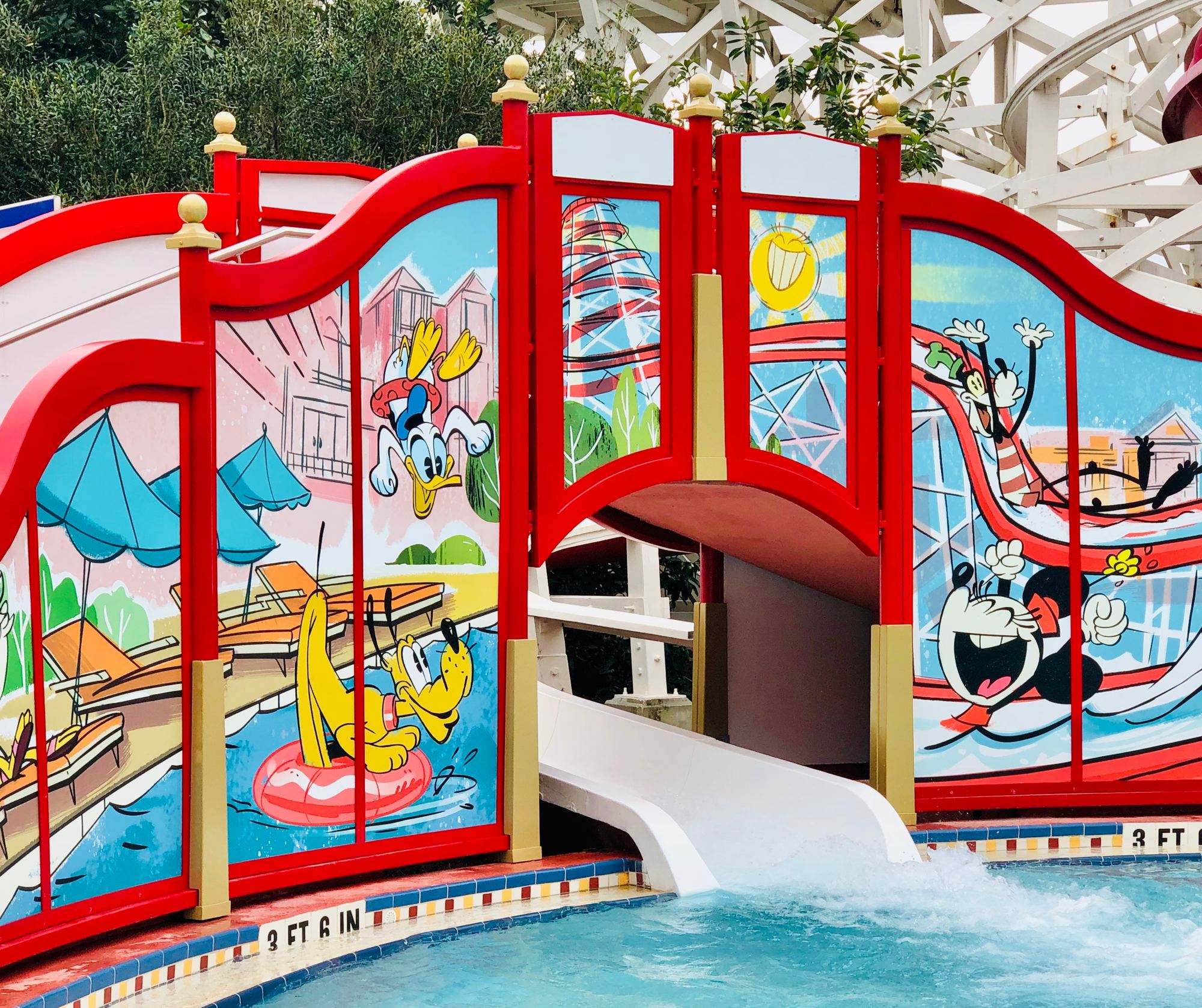 The Keister Coaster at the Luna Park pool