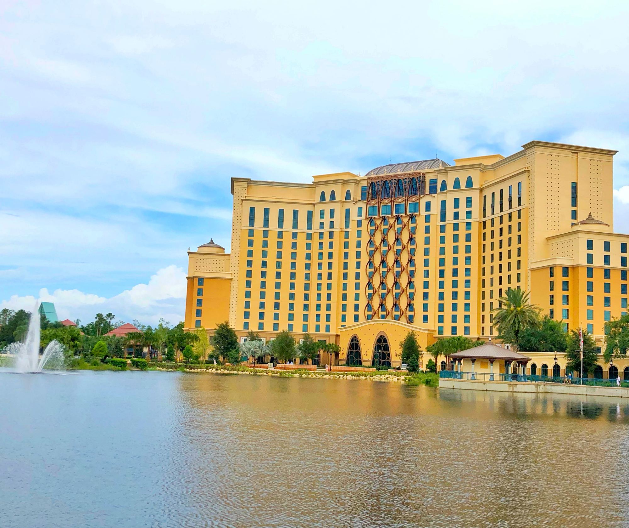 Gran Destino Tower across Lago Dorado