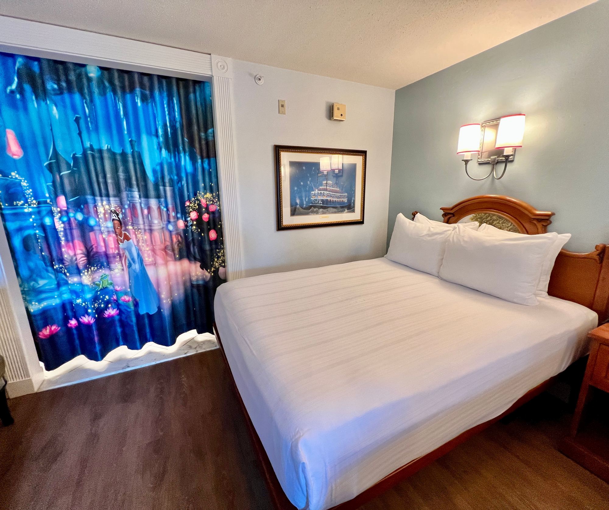 A Royal Guest Room with its fireworks headboard